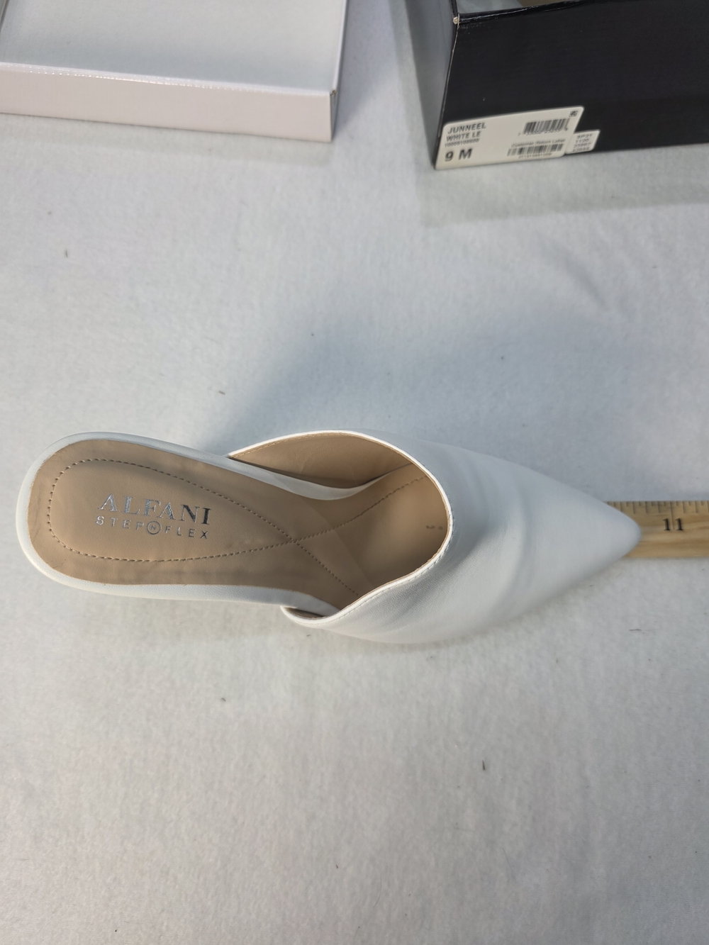 Alfani White Pointed Toe Mule with Green Block Heel - Picture 15 of 16